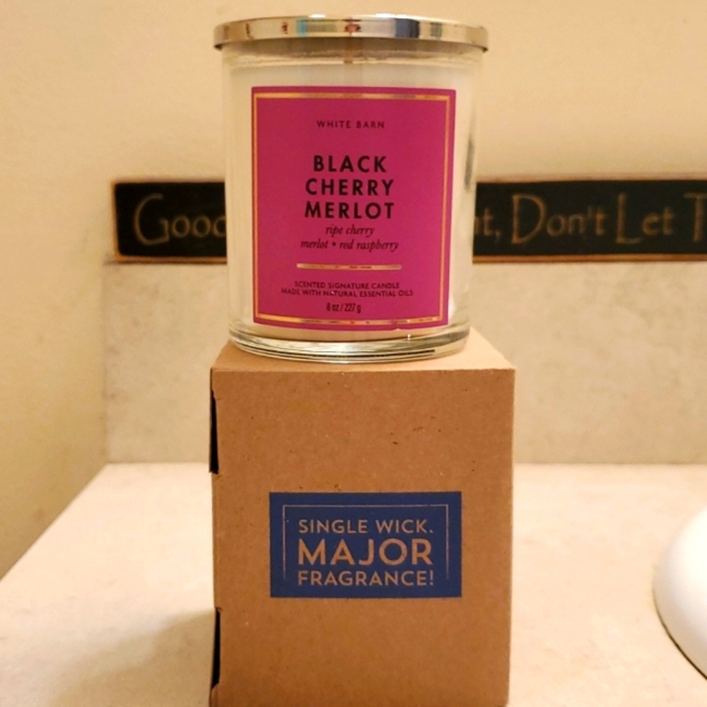 Bath & Body Works Candle black cherry merlot